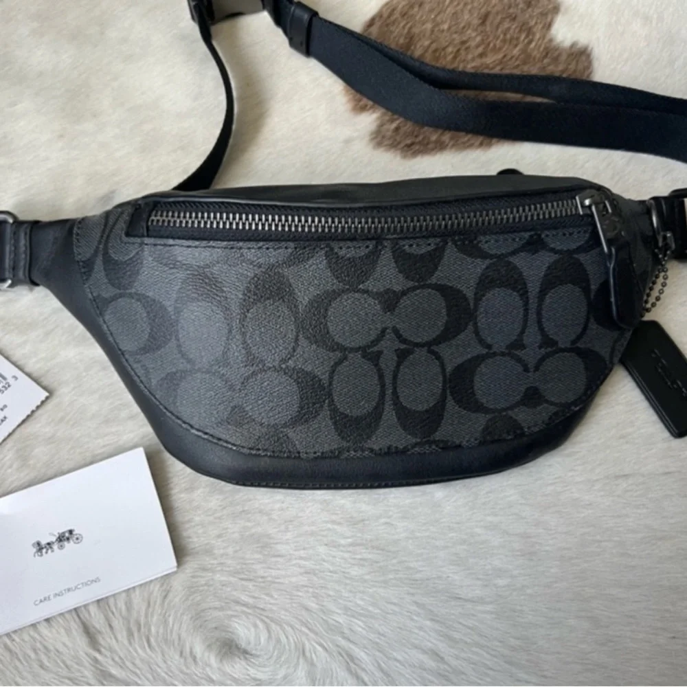 Coach Black and Gray Men's Belt Bag NWT - Picture 1 of 3